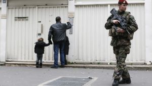 2015-01-12T120247Z_849845553_PM1EB1C0ZTN01_RTRMADP_3_FRANCE-SCHOOTING-JEWS_0