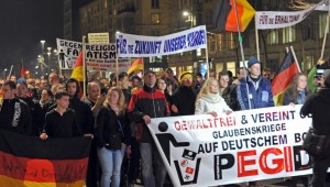 pegida-105~_v-videowebl