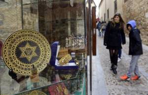 le-quartier-juif-de-tolede-qui-appartient-comme-avila-a-un-r_1722148