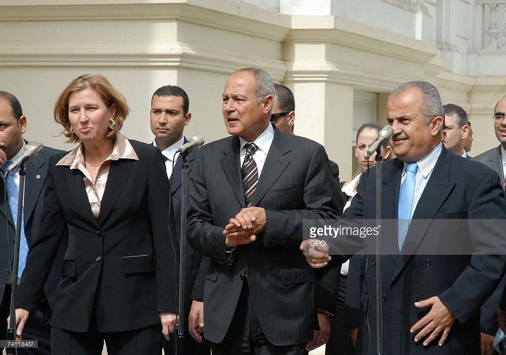 Ejeptian FM Abu El Ret with Israeli FM Zipi Livni and Jordenian FM Abdel Il el Hatib in Cairo 10/04/2007 Photo Moshe Milner GPO