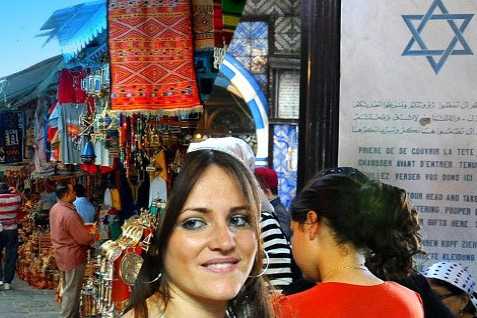 large_news_juifs-tunisiens-620x325_477_318