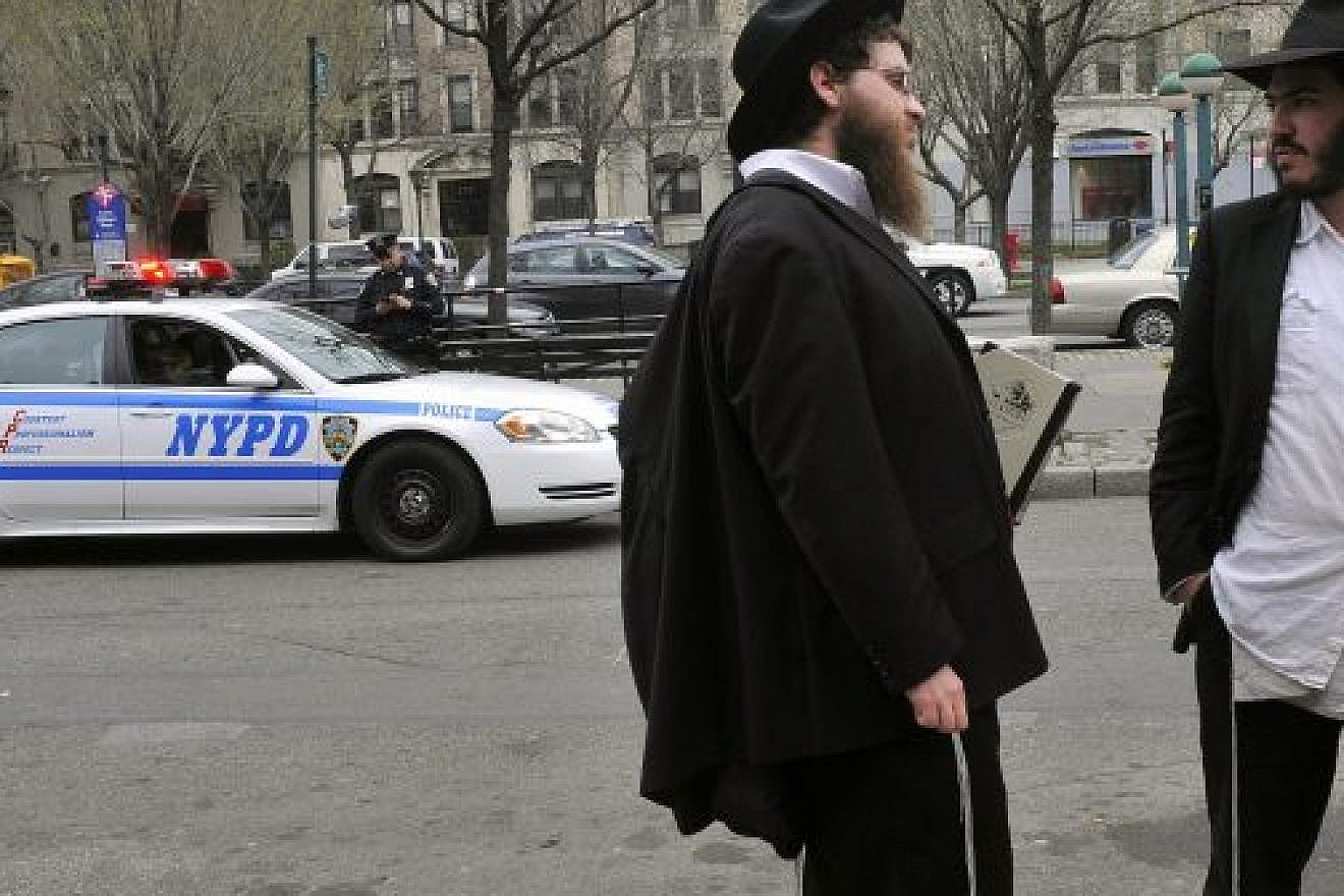 Israeli Stabbed in Alleged Anti-Semitic Attack in New York: Hate Crime against Orthodox Jew in Crown Heights