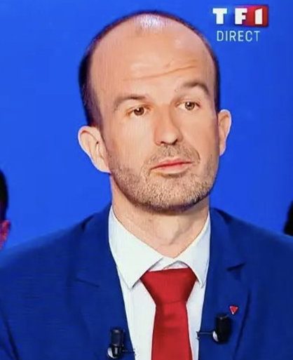 le triangle rouge porté à la boutonnière par Manuel Bompard?